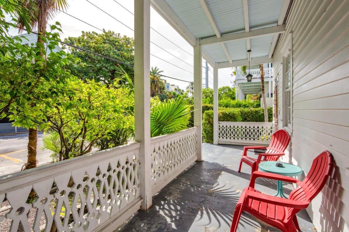 Bananas Foster Guesthouse キーウェスト エクステリア 写真