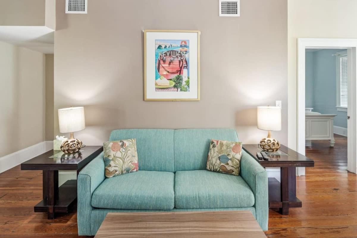 Bananas Foster Guesthouse キーウェスト エクステリア 写真