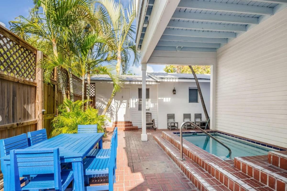 Bananas Foster Guesthouse キーウェスト エクステリア 写真